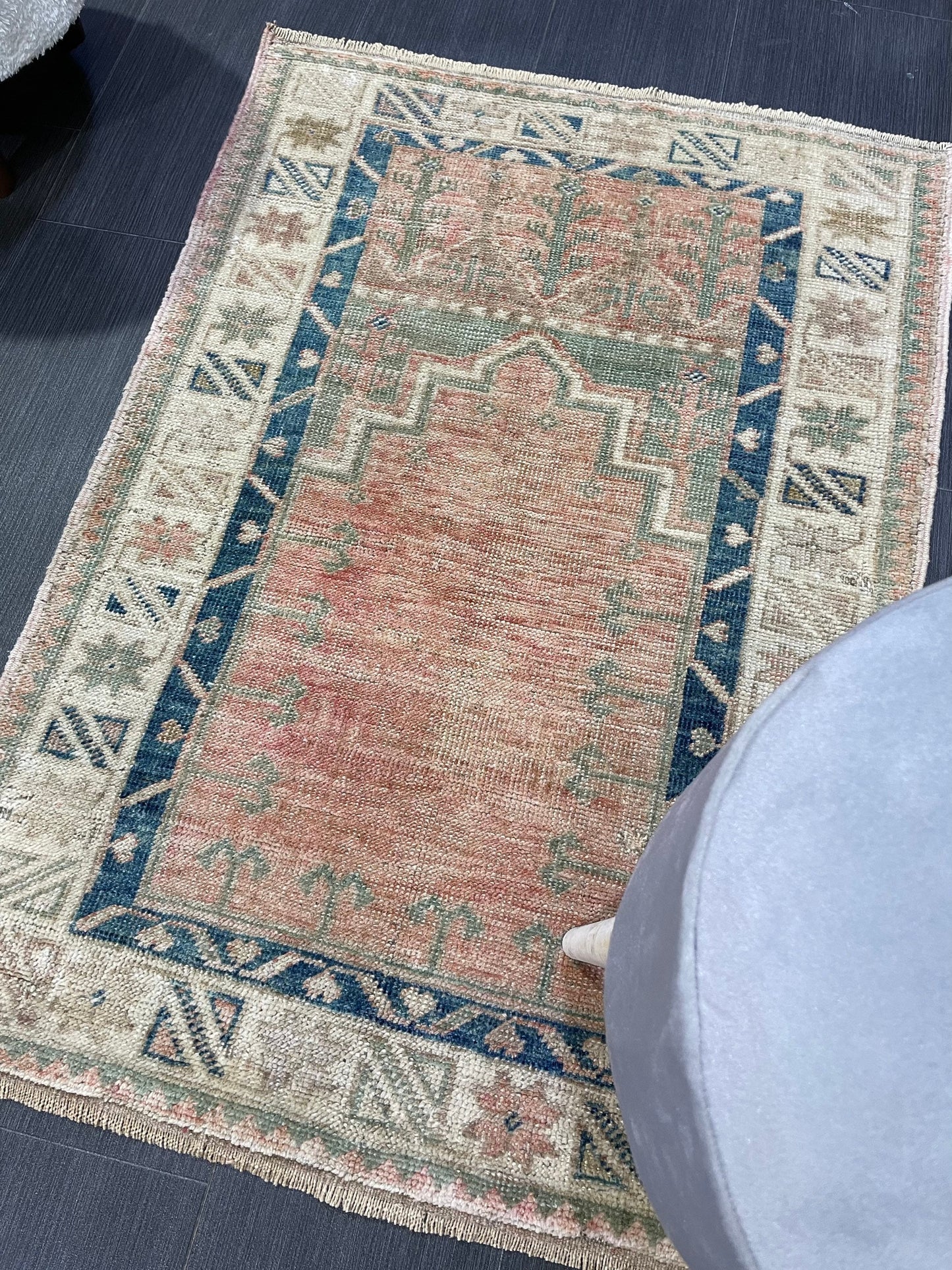 Muted Vintage RUG, Turkish Oushak Rug, Antique 2.5 x 3.7 Rug, Vintage Wool Rug, Handmade Rug, Hand Knotted Rug, Meditation Rug, Fun Rug