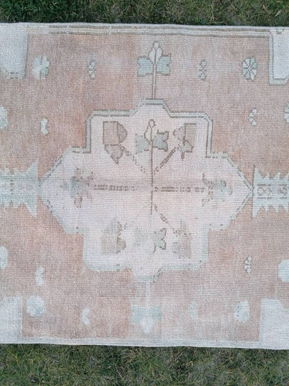 2'10x9'7 muted vintage runner, oushak runner rug, hallway runner, kitchen vintage anatolian rug