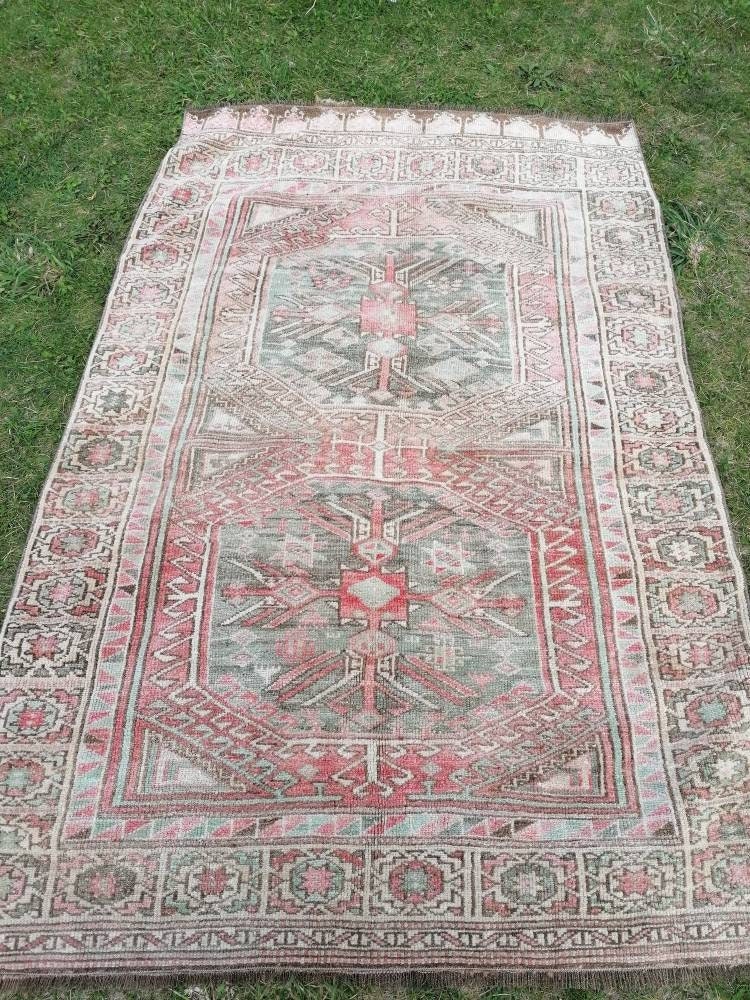 Vintage handmade wool bedding rug turkish bedroom rug 3'10x5'8 oushak rug,  bohemian rug, living room rug