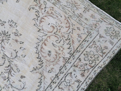 Large oushak rug, muted distressed vintage rug, faded turkish rug, neutral hand made wool rug 6x9'4 kitchen rug, bohemian rug