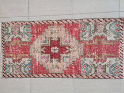 Turkısh rug, vıntage small rug, vıntage turkısh rug, hand made rug,wool rug