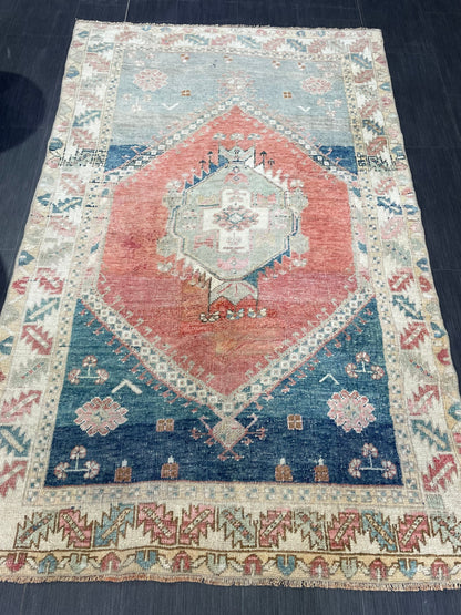 Hand Knotted Rug, Oushak Rug, Vintage 4 x 6.4 Rug Handmade Turkish Rug, Persian Rug, Vintage Rug, Wool  Antique Rug