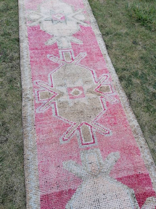 Hallway runner 2'8x10 vintage runner rug, hand made wool rug, kitchen rug, oushak rug