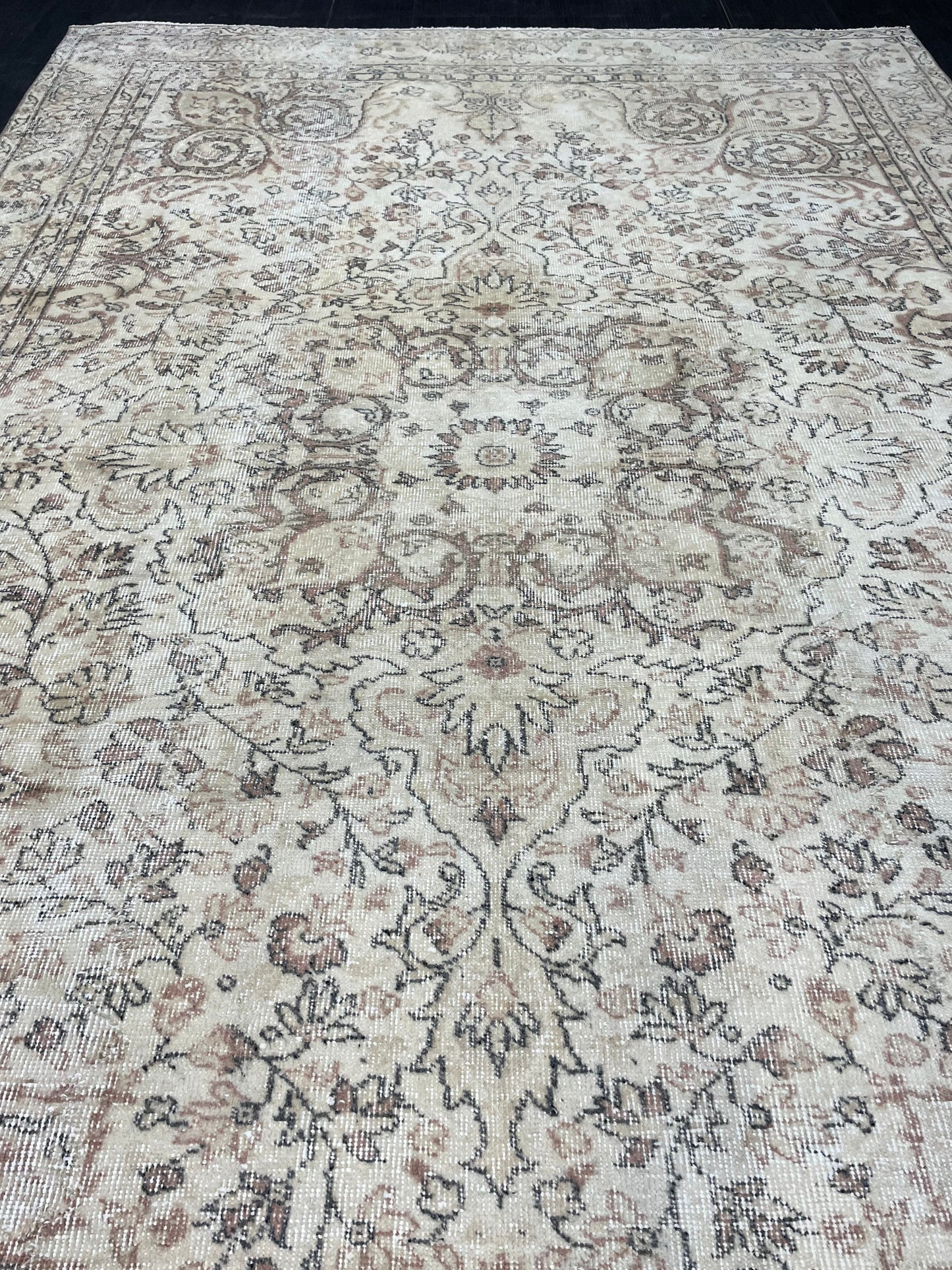 Muted Persian RUG Neutral Vintage 6.4 x 9.7 Rug Large Vintage Rug Wool Oushak Rug Hand Made Rugs Vintage Turkish Rug Neutral Rug