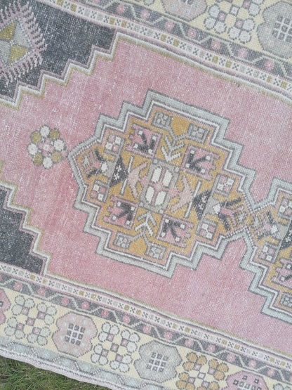 Turkish rug,vintage rug,vintage oushak rug 4x6'5 vintage hand made wool rug, kitchen rug, bohemian rug,area rug