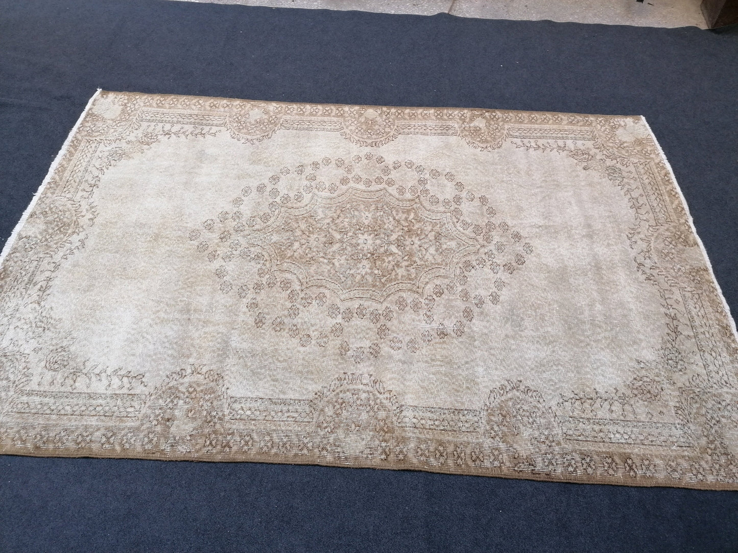 Oushak turkish rug, vintage turkish rug,oushak vintage rug,vintage rug,kitchen rug, vintage anatolian rug,unique hand made bohemian 8'8x5'9