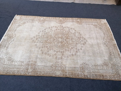 Oushak turkish rug, vintage turkish rug,oushak vintage rug,vintage rug,kitchen rug, vintage anatolian rug,unique hand made bohemian 8'8x5'9