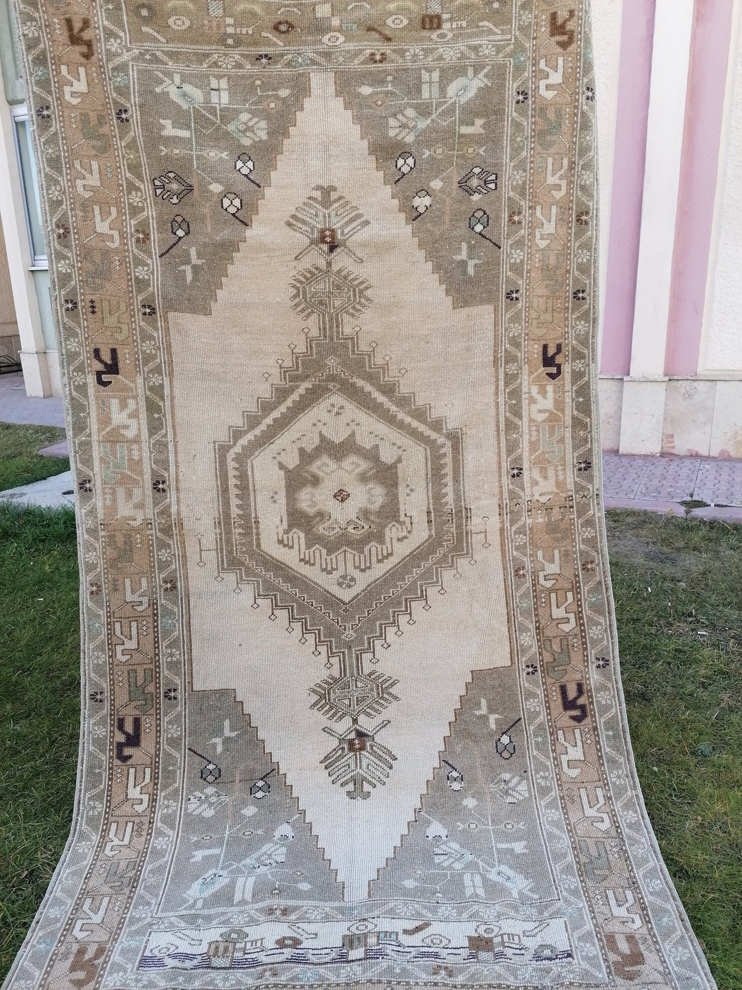 9x4'7 faded vintage turkish rug,oushak vintage kitchen rug,vintage anatolian bohemian rug,unique hand made bohemian