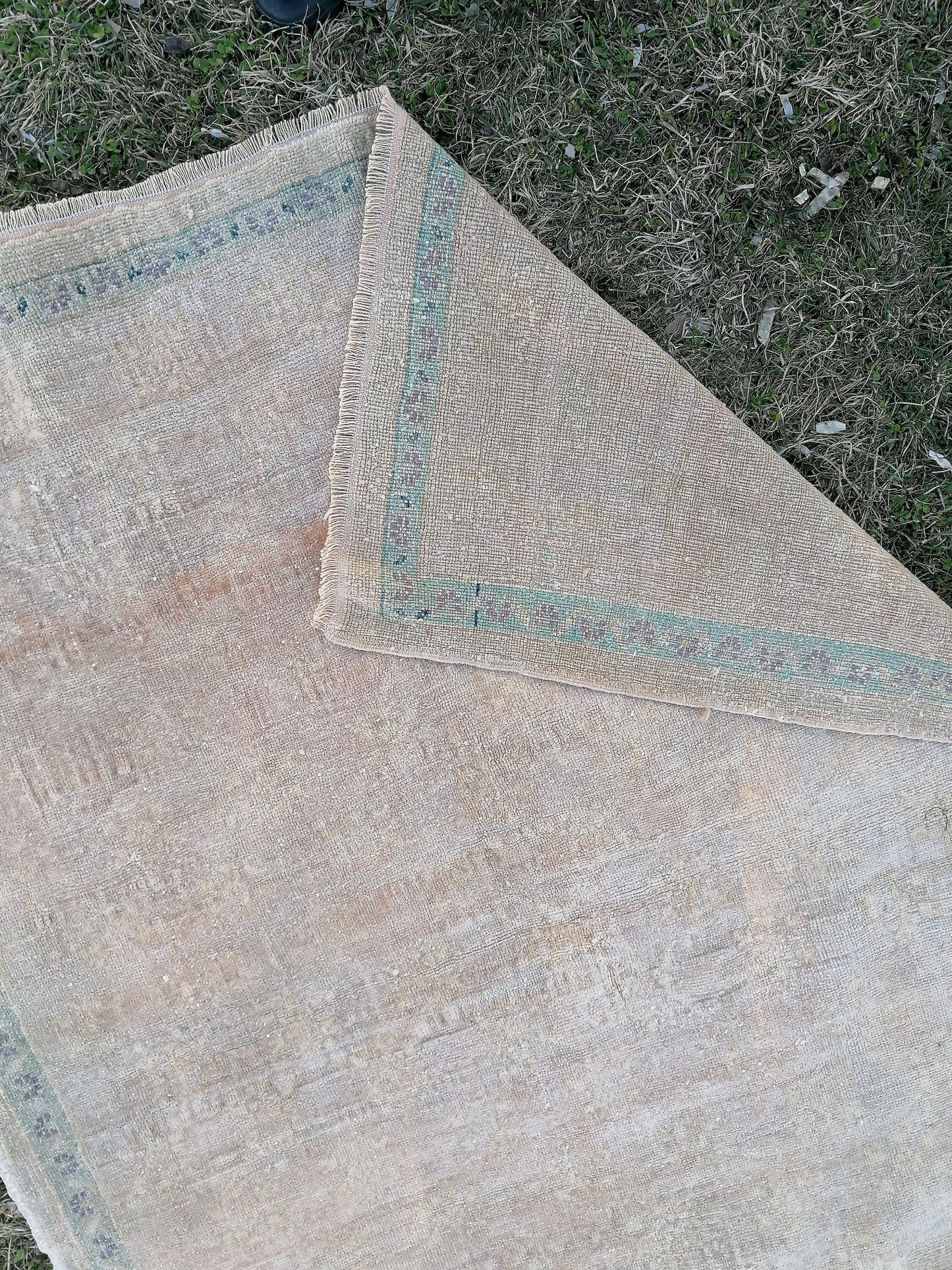 Turkısh neatural muted rug, vıntage wool rug 4'2x6'4 oushak hand made rug