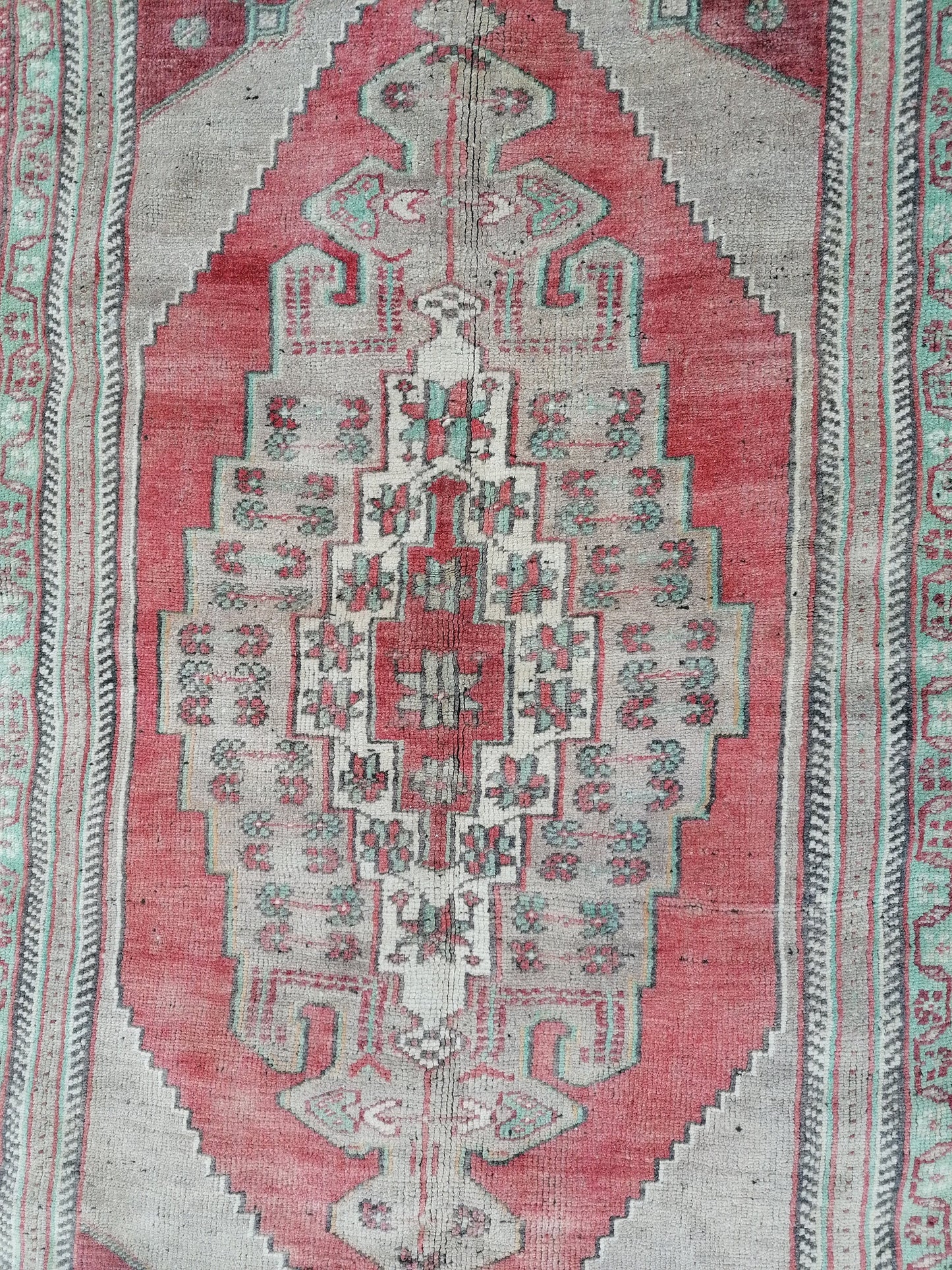 5x8 handmade anatolian rug, vintage Turkish wool rug, oushak bedroom rug, living room rug