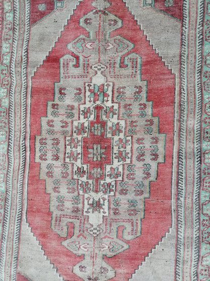 5x8 handmade anatolian rug, vintage Turkish wool rug, oushak bedroom rug, living room rug