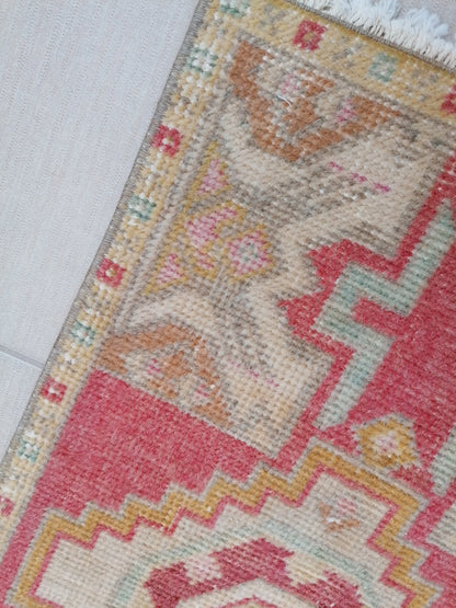 Turkısh rug, vıntage rug, vıntage turkısh rug, hand made rug, anatolıan wool rug 2'10x1'7 feet