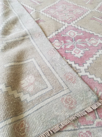 Neutral oushak rug, vintage wool rug turkish handmade rug 4'10x8'5 runner rug, living room rug, kitchen runner