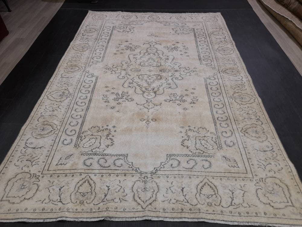 Neutral Rugs 6.4 x 9.3 ft Vintage Neutral Rug Muted Oushak Rug, Rustic Rug, Turkish Rug, Muted Farmhouse Rug, Wool rug Vintage Oriental Rug