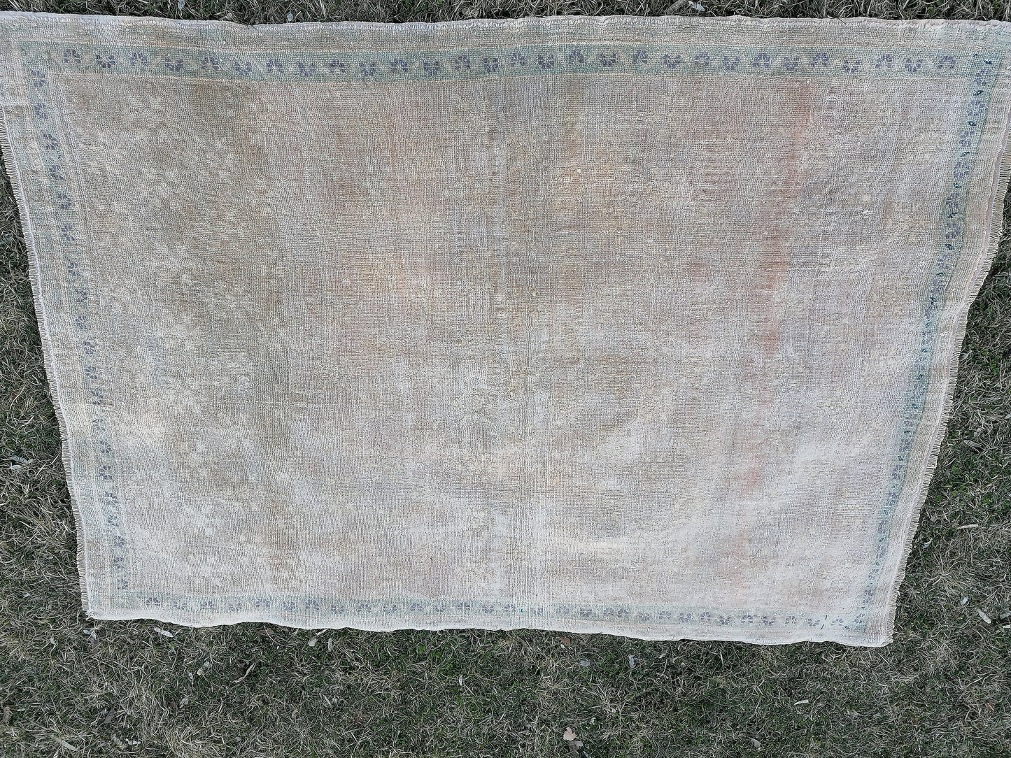 Turkısh neatural muted rug, vıntage wool rug 4'2x6'4 oushak hand made rug