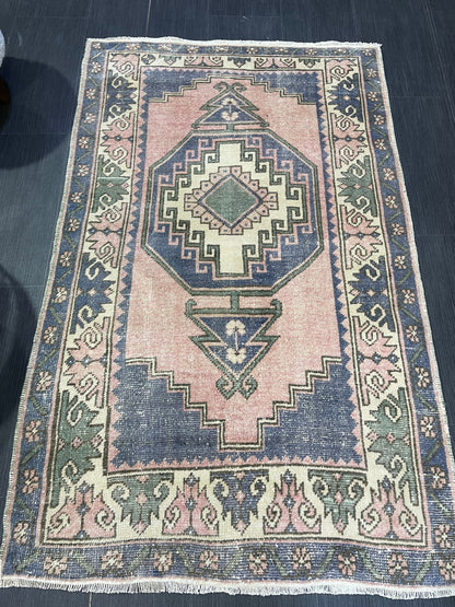 Vintage Oushak Rug, 3.2 x 5 Vintage Rug, Antique Rug, Handmade Rug, Hand Knotted Rug, Turkish Rug, Wool Rug