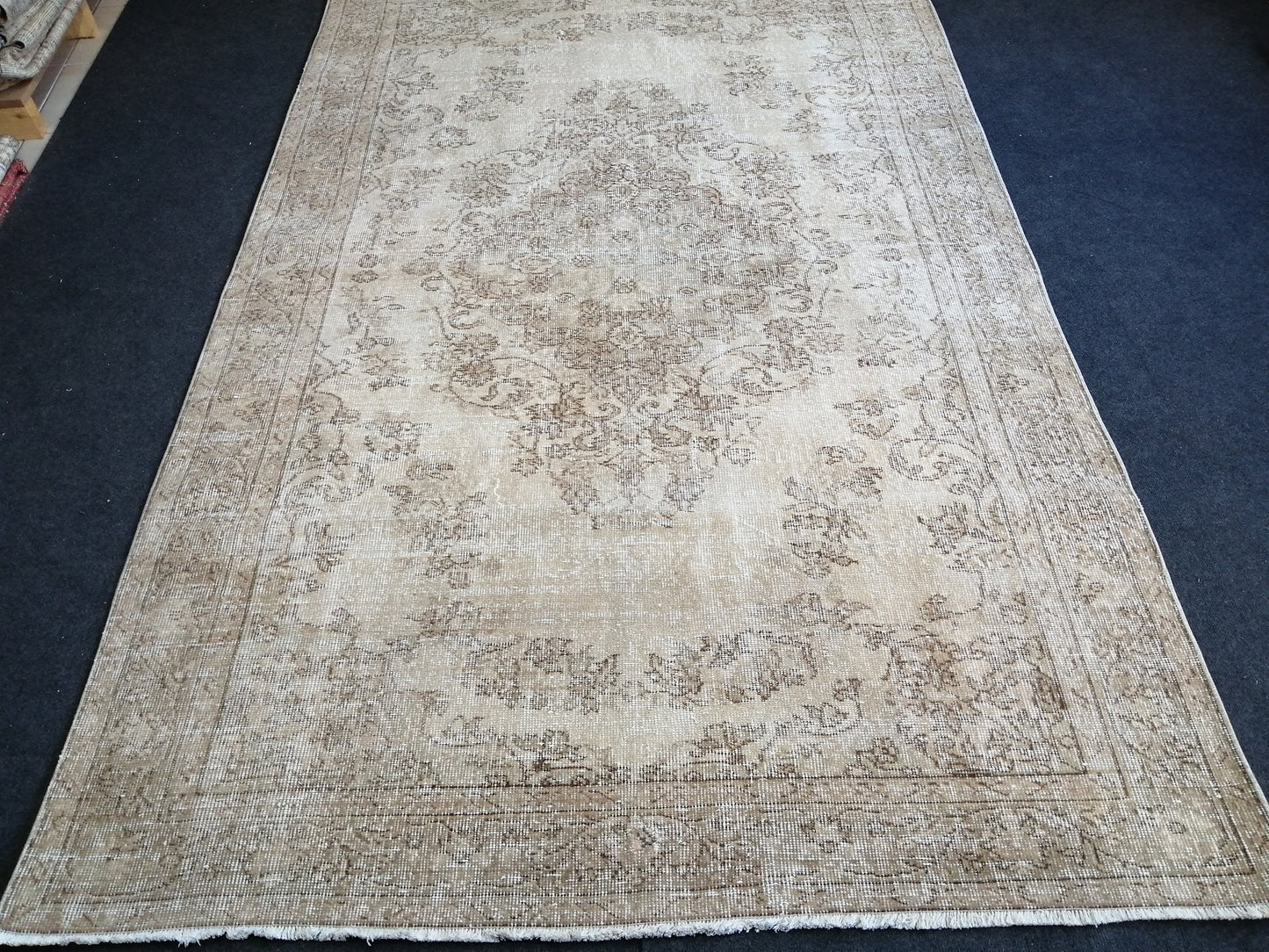 5.4 x 8.9 Faded Turkish Rug, Muted Oushak Rugs, Beige Wool Oriental Rug handmade Rugs, Vintage Rug, Hand Made Rug