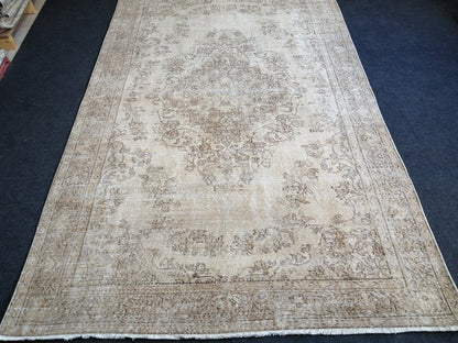 5.4 x 8.9 Faded Turkish Rug, Muted Oushak Rugs, Beige Wool Oriental Rug handmade Rugs, Vintage Rug, Hand Made Rug