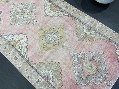 Vintage Runner Rug, Pink Hallway Runner 4.6 x 9.2 Rug, Kitchen Runner Rug, Wool Runner Rug Muted Oushak Rug Pretty Turkish Runner
