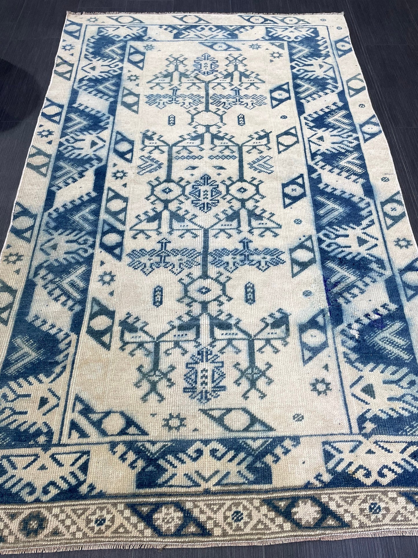 Hand Knotted Rug, Vintage Handmade RUG, Muted Vintage 3.8 x 6.2 Rug, Fine Rug, Wool Oushak Rug, Vintage Persian Rug, Turkish Blue Rug.