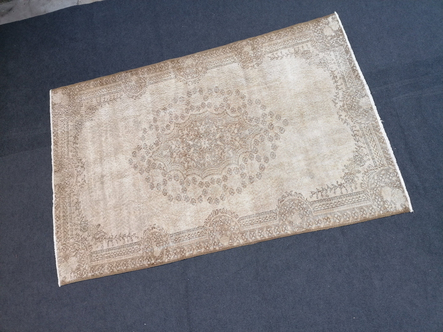 Oushak turkish rug, vintage turkish rug,oushak vintage rug,vintage rug,kitchen rug, vintage anatolian rug,unique hand made bohemian 8'8x5'9