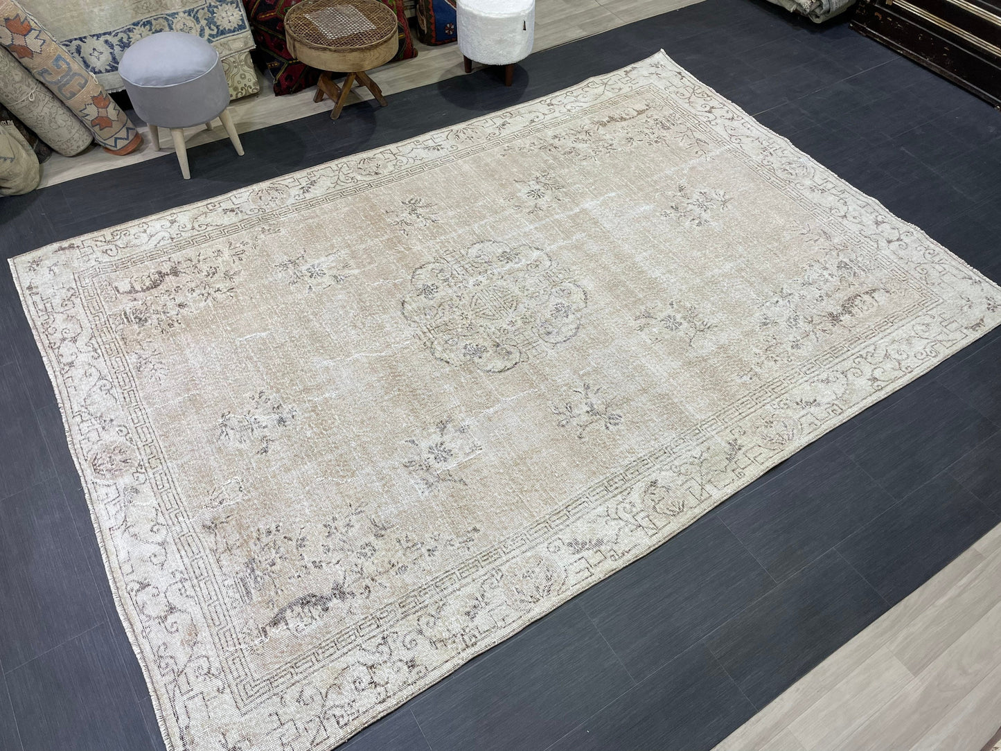 Wool Vintage Rug, Turkish 6.9 x 10 Rug, Muted Handknotted Rug, Handmade Rug, Persian Rug, Living Room Rug, Turkish Kitchen Rug