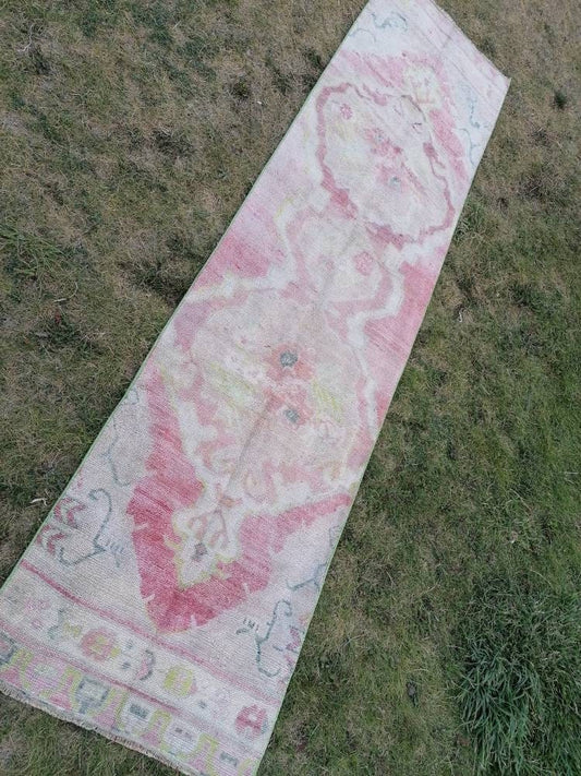 Vintage turkish runner, runner rug,hallway runner 2'7x10'1 vintage runner rug turkish hand made wool rug, kitchen rug, oushak rug