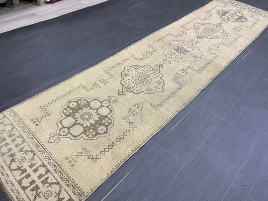 Vintage Runner Oushak 2.8 x 11.6 Neutral Runner Rug Turkish Runner Rug Vintage Runner Rug Kitchen Runner Natural Wool Runner Pastel colors