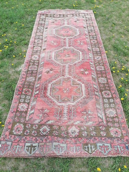 11'x4'9 anatolian runner rug, old oushak turkish runner rug, vintage turkish runner rug, vintage kitchen rug, vintage rug