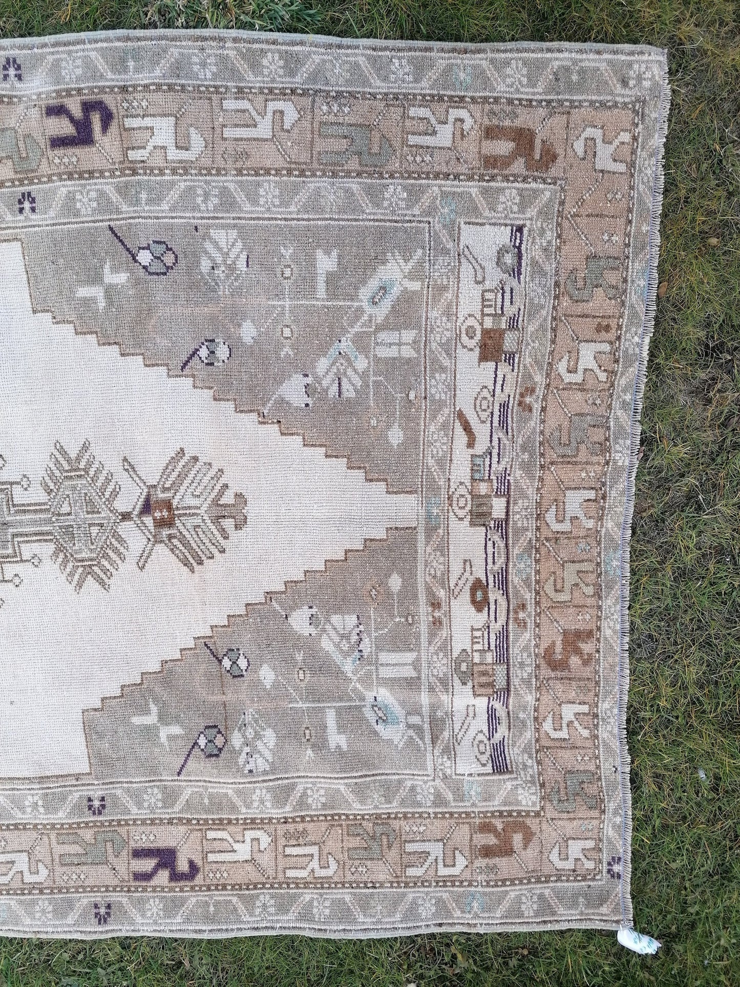 9x4'7 faded vintage turkish rug,oushak vintage kitchen rug,vintage anatolian bohemian rug,unique hand made bohemian