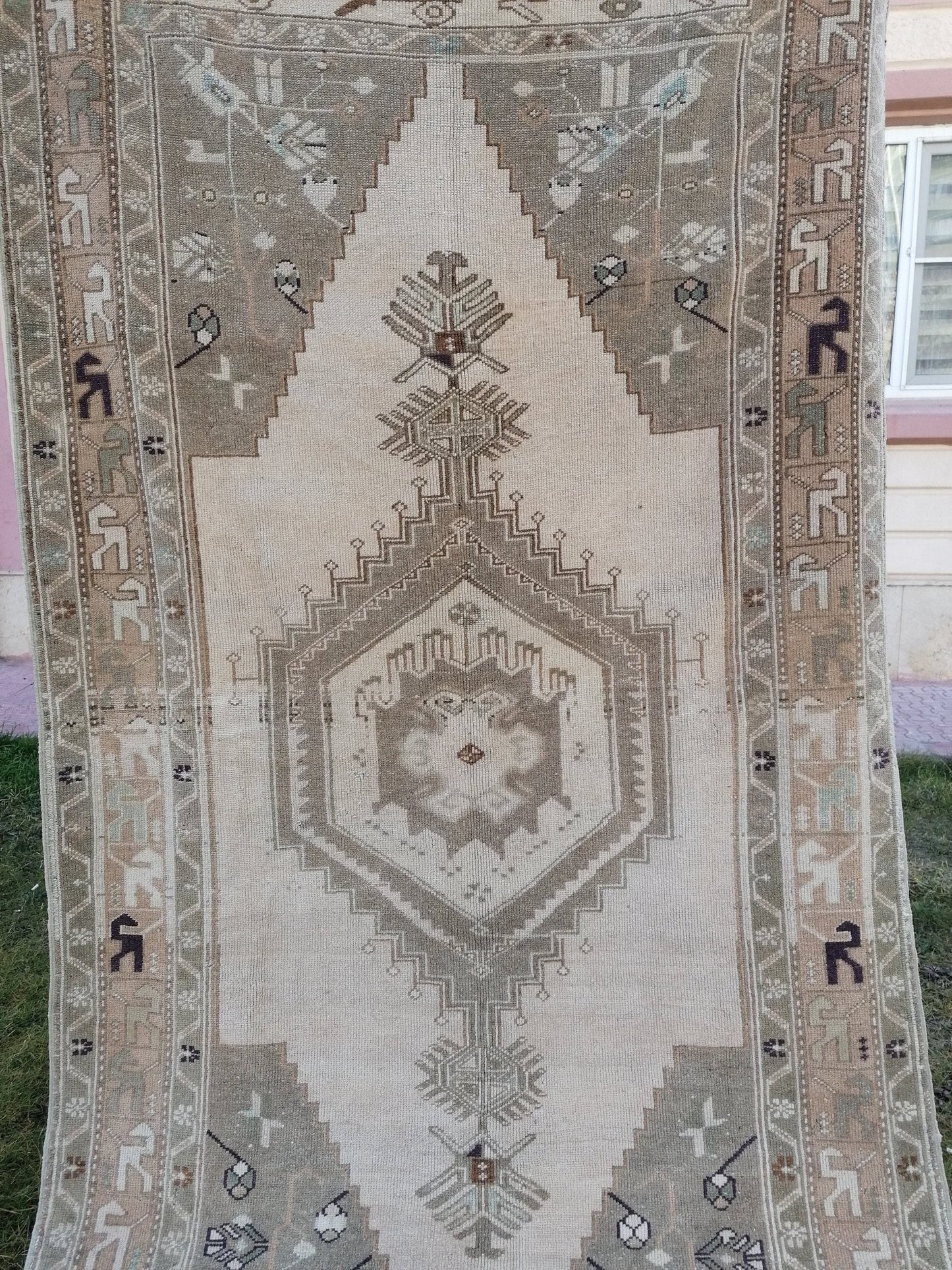 9x4'7 faded vintage turkish rug,oushak vintage kitchen rug,vintage anatolian bohemian rug,unique hand made bohemian