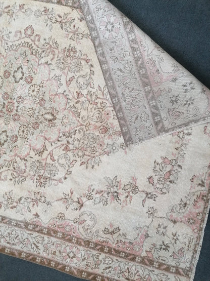 Oushak vintage rug  5'6x7'9 wool rug hand made rug