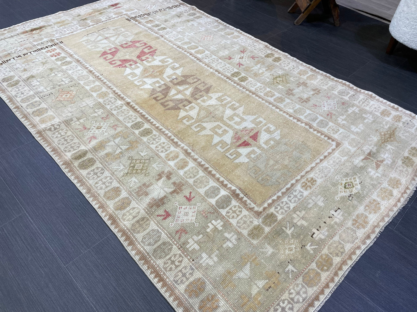 Vintage Rug, Oushak Rug, Wool Oriental 4 x 6.4 Rug, Handmade Rug, Persian Rug, Vintage Turkish Rug Hand Knotted Wool Rug