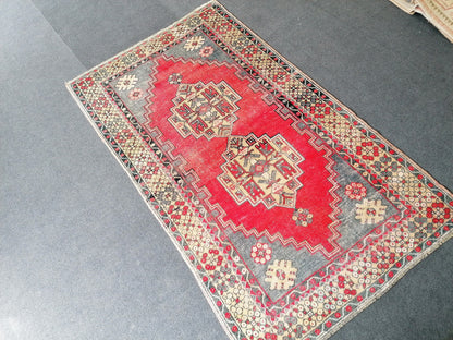 Vintage turkish rug,  oushak vintage rug ,kitchen rug, vintage anatolian rug 6'3x3'7 feet