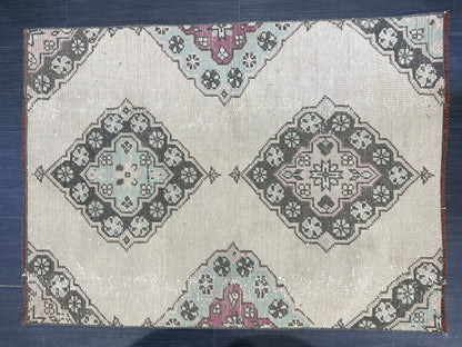 Quality Handmade Rug, 2.8 x 4 Rug, Oushak Rug, Bohemian Rug, Hand Knotted , Turkish Rug, Farmhouse Rug, Vintage Rug, Wool rug