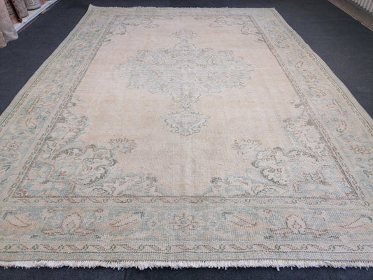 7 x 10 Distressed vintage rug  large handmade rug, antique rug, rustic rug, floral rug turkish rug, farmhouse rug, wool rug