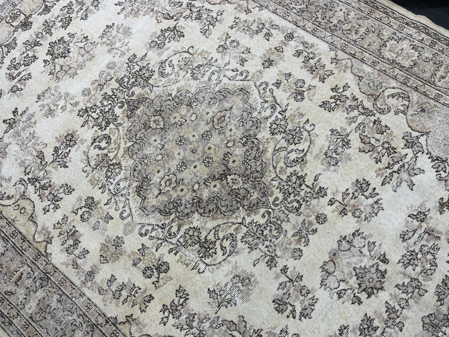 Muted Vintage Rug Neutral 7 x 10.5 Persian Rug Vintage  Rug Wool Oushak Rug Neutral Handmade Rug Vintage Turkish Rug Hand Knotted Rug