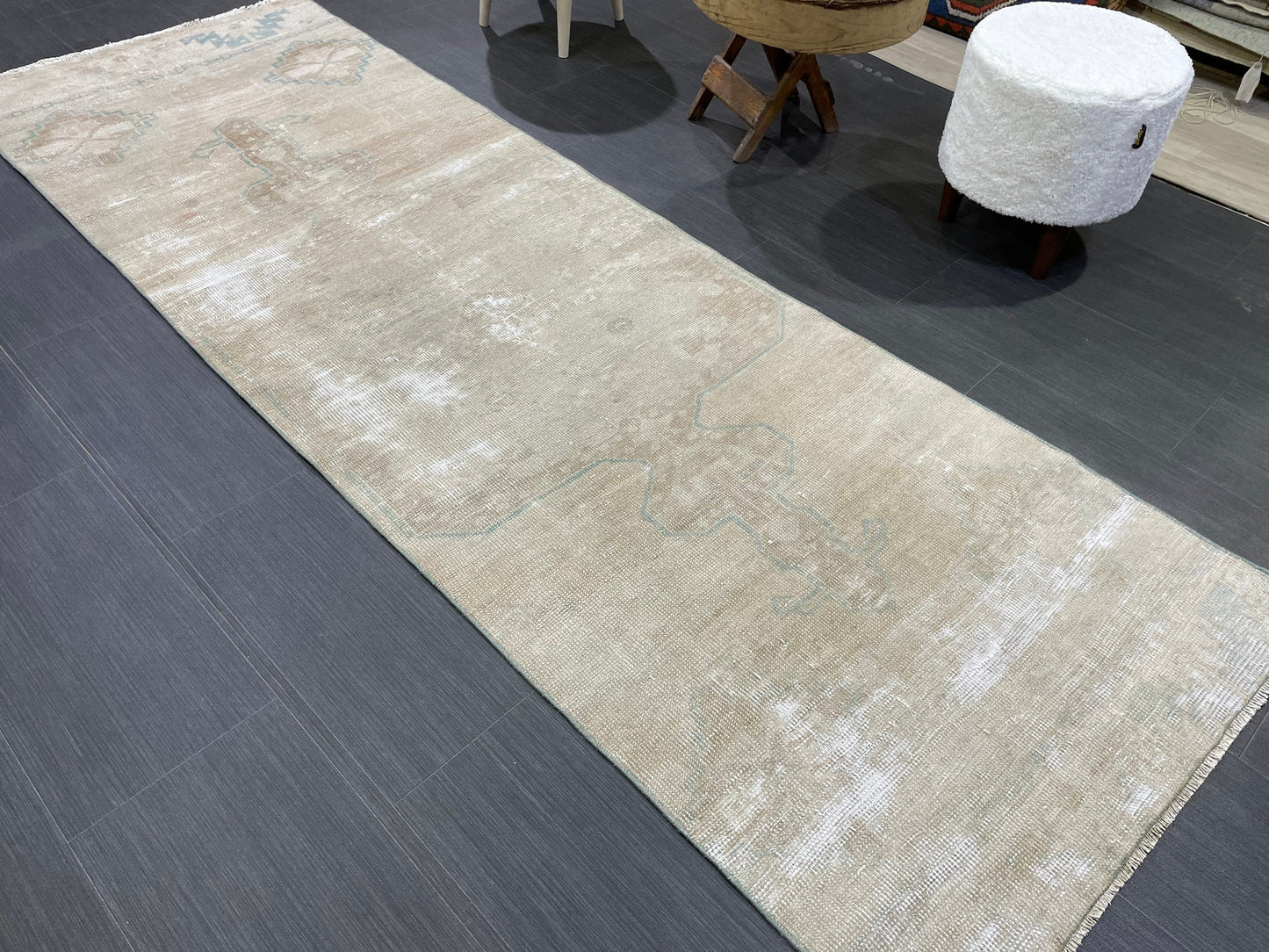 Vintage Runner Rug Muted Distressed Runner 2.7 x 8.2 Rug Turkish Runner Rug Pink Vintage Runner Rug Hallway Runner Rug Wool Antique Runner