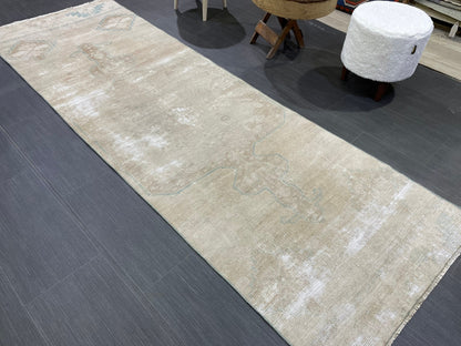 Vintage Runner Rug Muted Distressed Runner 2.7 x 8.2 Rug Turkish Runner Rug Pink Vintage Runner Rug Hallway Runner Rug Wool Antique Runner