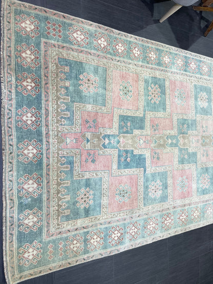TURKISH Oushak Rug, Vintage Oushak 5 x 11 Rug Wool Hand Knotted Rug Handmade Rugs, Authentic Oushak Rug Fun Rug one of a kind rug