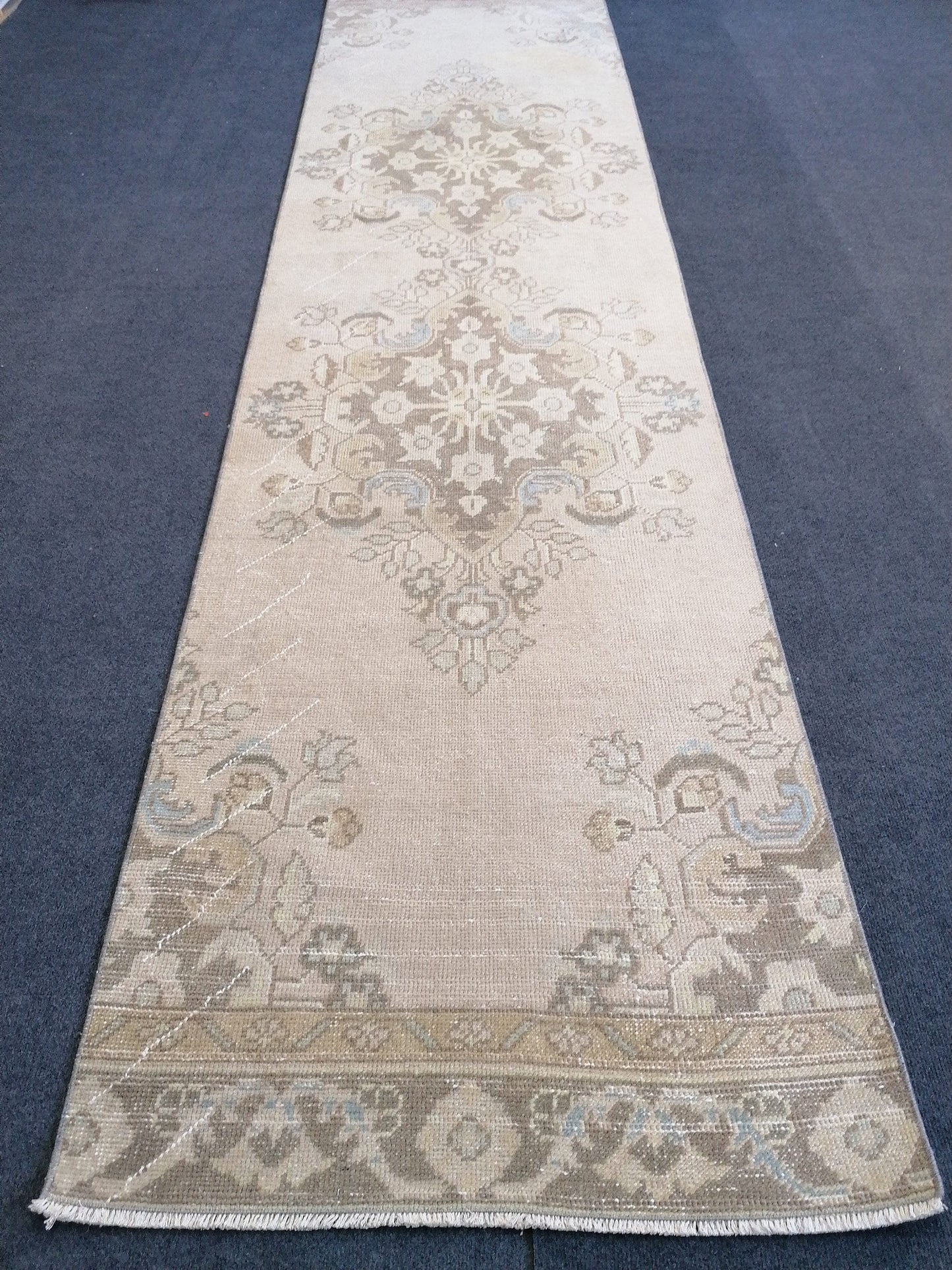 10'5x2'8 oushak runner rug , turkish runner rug, vintage turkish runner rug, oushak vintage runner rug, vintage rug, kitchen runner rug