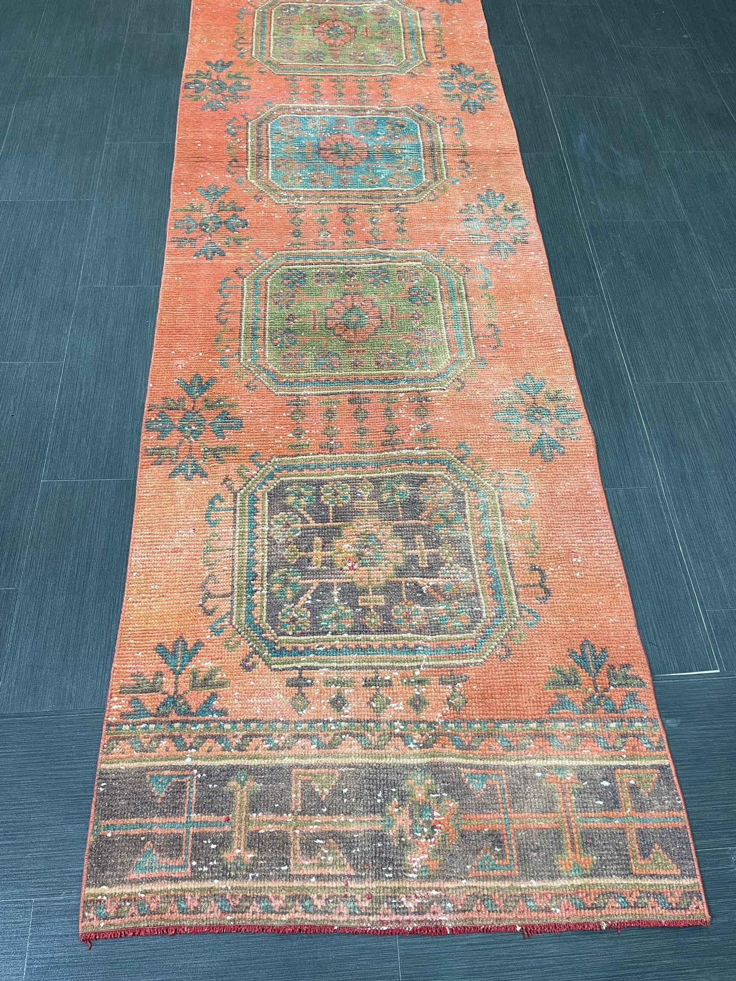 Vintage Runner Rug 2.8 x 11 Turkish Runner Rug Varigated Red Vintage Runner Rug Hallway Runner Rug Kitchen Runner Rug Wool Runner