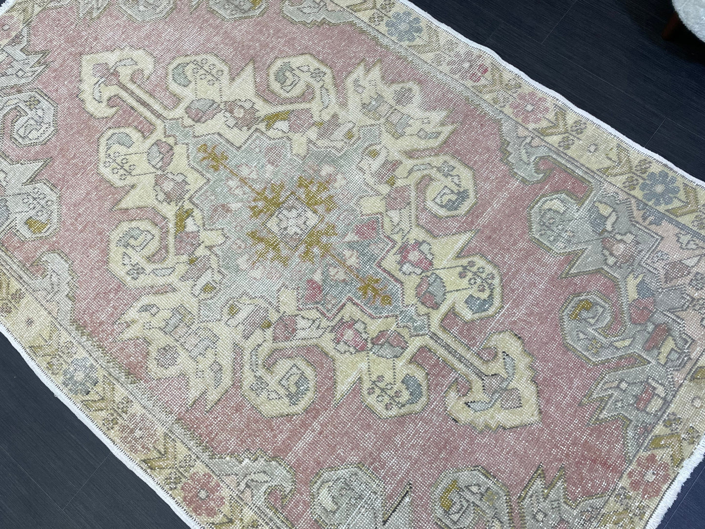 Vintage Rug, Persian Rug, Muted Handmade 4.7 x 7.4 Rug, Natural Wool Oushak Rug Hand Knotted, Vintage Turkish Rug