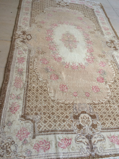 Vintage Rugs, Eclectic Rug, Shabbychic Rug, Rustic Rug, Vintage Rug Runner, Vintage Turkish Rug, Farmhouse Rug, Vintage Rug,Vintage 7x4 rugs