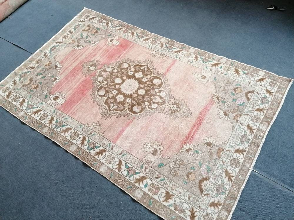 Vintage wool rug, turkısh hand made rug 4'9x7'3 oushak rug, living room rug