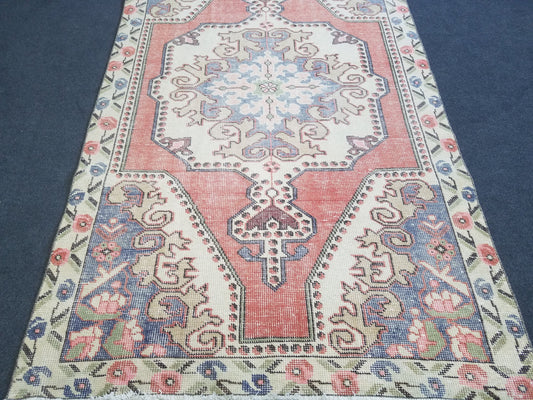 Vintage wool rug, turkish  handmade rug, boho floor rug, oriental hand knotted rug, are  oushak rug, bohemian rug 4'2x7'2