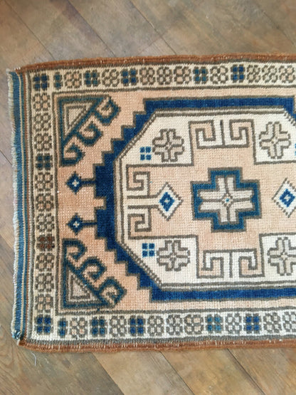 2x3 feet vintage small rug, oushak bedroom small rug, entryway blue small rug, turkish kitchen mini rug,, muted persian design bathroom rug