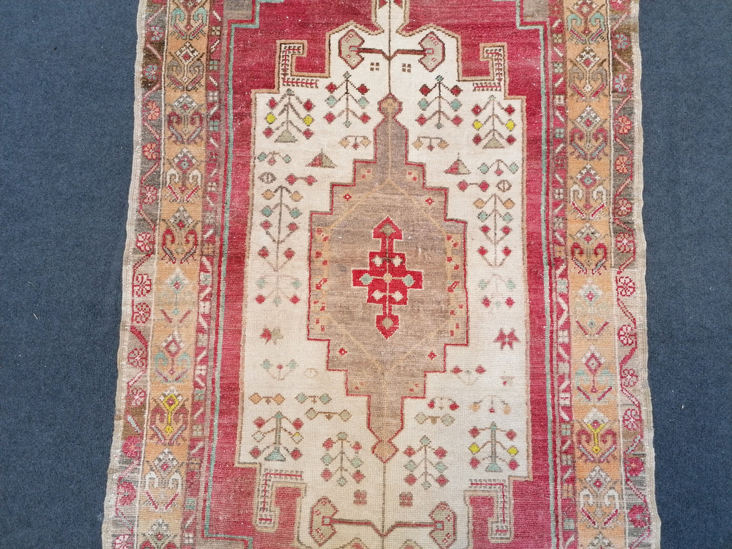 Oushak turkish rug, vintage turkish rug,oushak vintage rug 8'5x3'10