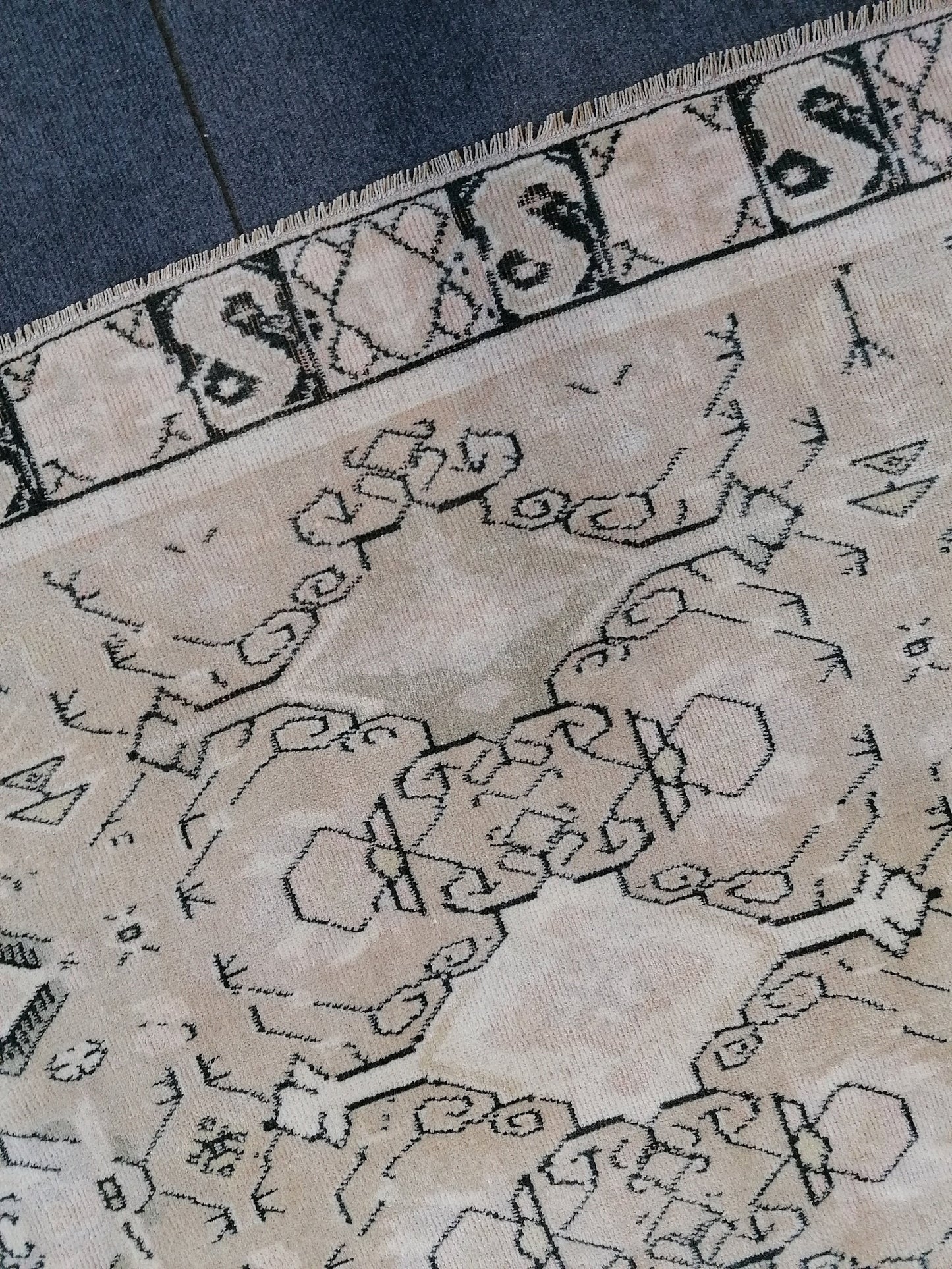 Pastel hand made rug, wool anatolian rug, vintage oushak rug, turkish rug 6x4'2 feet