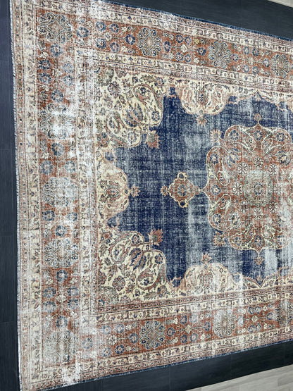 8 x 11.5 Persian RUG Distressed Oriental Rug Handmade Rug Vintage Antique Rug Vintage Quality Rug Wool Oushak Rug Hand Knotted Turkish Rug